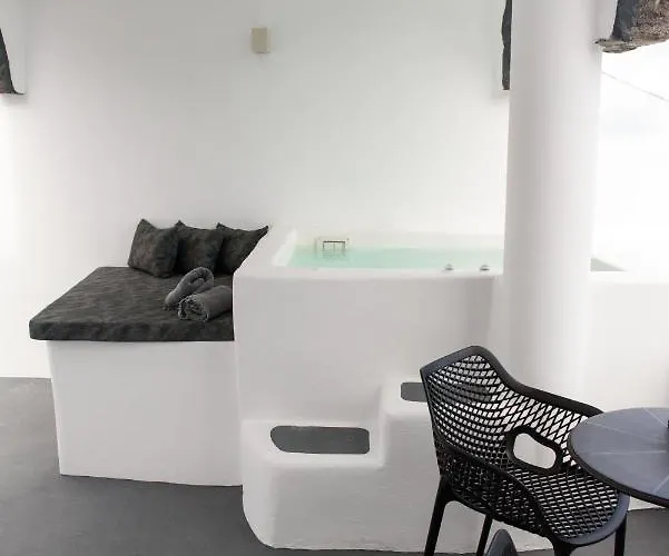 Black Shade Apartment