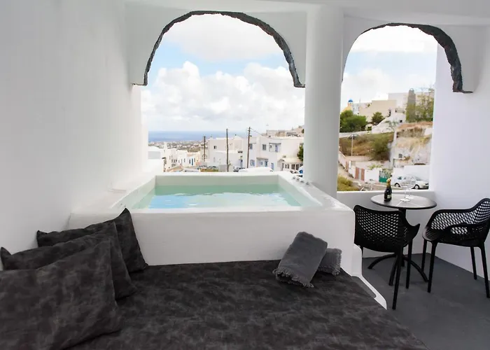 Black Shade Fira (Santorini)