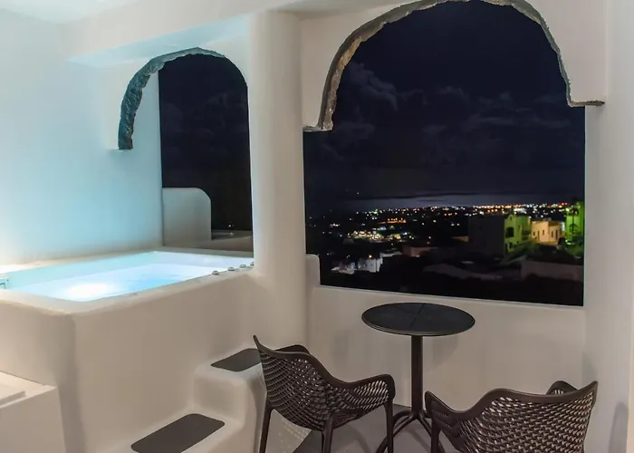 Black Shade Apartment *