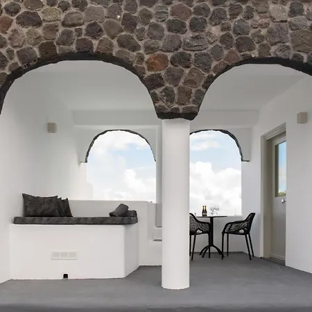 Black Shade Apartment