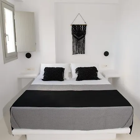 Black Shade Apartment